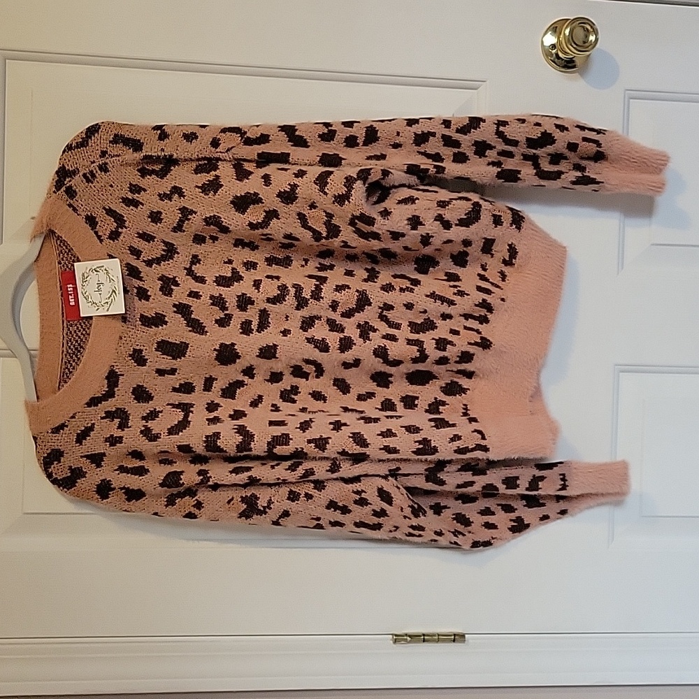 NWT Boutique sweater M/L